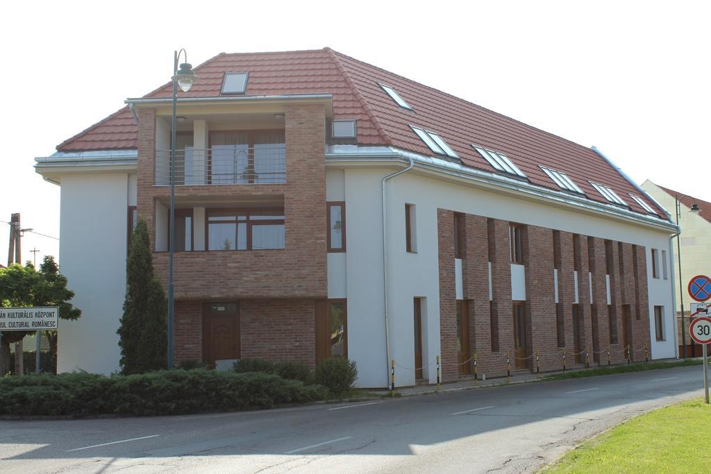Gyulai Brill Apartman Quarto foto